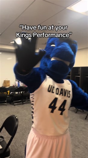 Exciting UC Davis Performance at Kings Game