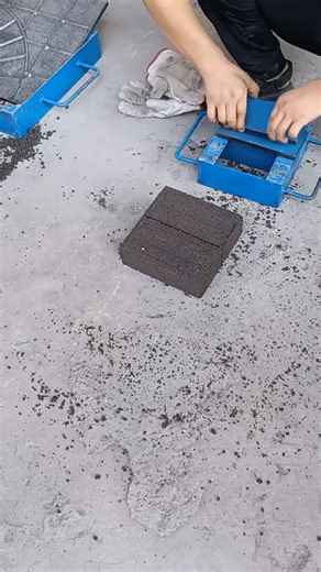 Terbrickmachine on Instagram: "#blockmachine #brickmakingmachine #interlockingpavers #efficientproduction #efficientproduction"