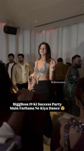 Arshad | 日本利用压电瓷砖将人们的脚步转化为电能。这些瓷砖能够捕捉你脚步产生的动能。 当你行走时，你的体重和动作会对瓷砖产生压力。瓷砖会轻微弯曲，产生机械应力。 瓷砖内部的压电材料会将这种应力转化为电能。... | Instagram