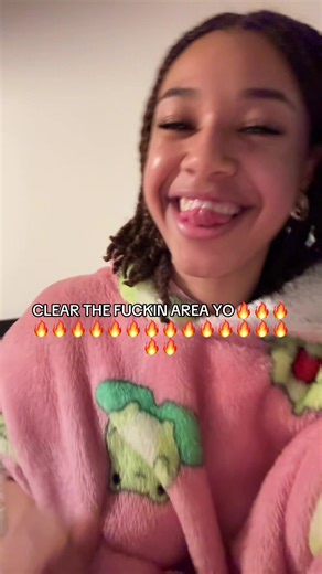 man bout to start shooting bullets fr when this song starts playing at the concert 😭😭😭 #jungkook #bts #buniikoo