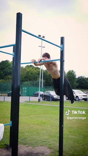 99% Can’t pull this off!💥 #GETSTRONGA #fyp #foryou #trendin #calisthenics #streetworkout #bartricks #bodyweightworkout #workoutmotivation #getstrongamovement