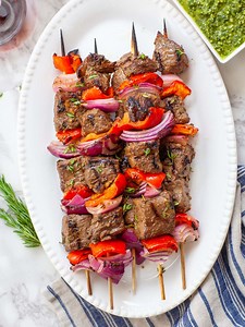 The Best, Juicy Grilled Steak Kabobs (video)