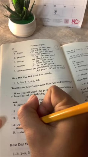 30 Days to Better English 🥰 #30dayschallenge #learnenglish #learnenglishdaily #improveenglish #books #booktok