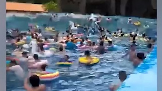 Wave machine malfunction creates ‘pool tsunami,’ injuring 44 tourists - National | Globalnews.ca