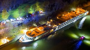 Plötzlich manövrierunfähig: Zahlreiche Verletzte nach Kreuzfahrtschiff-Unfall auf der Donau