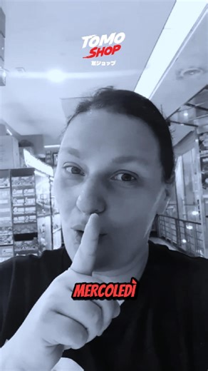 🌏 DOMANI CHE SI FA? ZIA VALE AL BACK MARKET?! AH! 🌏 Mercoledì mattina, ore 9:00 ⏰ Zia Vale torna live dalla Cina, come non l’avete mai vista 👀🇨🇳 Lo sapete già: lei sa sempre come colpirvi 😏🧭 E visto che siete un po tranquilli, sbam… eccovi accontentati 🔥🎥 | Shin Tomo Shop