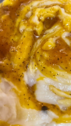 Boho Cookies Contagem on Instagram: "Produzindo muitoooos brigadeiros por aqui nessa segunda-feira 🤤 E você, já ouviu falar de cookie de bala baiana?"