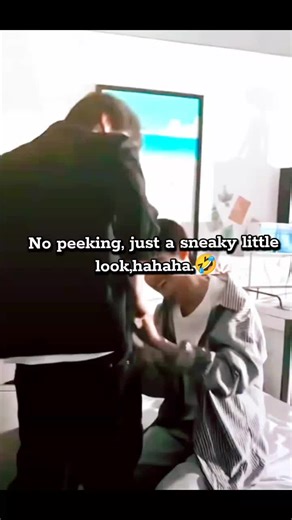 Sneaky Peek Moments: Hilarious Reactions