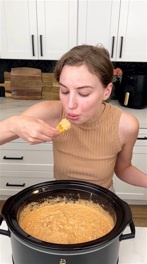 Slow cooker bean dip made easy