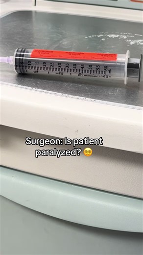 When suegeon asks if patient is paralyzed? 😵‍💫 Paralytics used in anesthesia stop muscles from moving, which helps us place breathing tubes and allows surgeons to operate safely. But an important thing many people don’t realize is that paralytics do not cause sleep, pain relief, or amnesia. They only block the signals between nerves and muscles. That’s why anesthesiologists carefully give other medications for unconsciousness, pain control, and amnesia while also monitoring the patient the ent