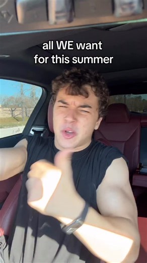 fonz on Instagram: "cool for the summer physiques if you want to get in the best shape of your life, get dialed on your fitness journey, and stop wasting time book a coaching call now in the link in bio. #fitnessjourney #fitnessmotivation #fitness #natural #viral #instagram #bodybuilding #aesthetics #zyzz #squats #benchpress #lifestyle #model #workout #gym #transformation #lifting #strong #gymmotivation #powerlifting #powerliftingmotivation #teenmodel #bulking #cutting #diet #personaltrainer #ab