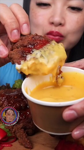 Fried chicken anyone? . #sasasmr #asmr #eatingsounds #letseat #ดึกแล้วลงได้ #ยังไม่ได้นอน #หิว #หิวเมื่อไหร่ก็แวะมา #หิวตอนดึก #ฟีด #ฟิดดดシ #fyp❤️ #foryou #asmrfyp #fypfood #fypfoodie #eatwithme #letseat #friedchicken #sogood #saucy #hangry #tiktokfood #tiktokพากิน