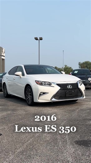 2016 Lexus ES 350: Luxury Sedan for Sale in Omaha