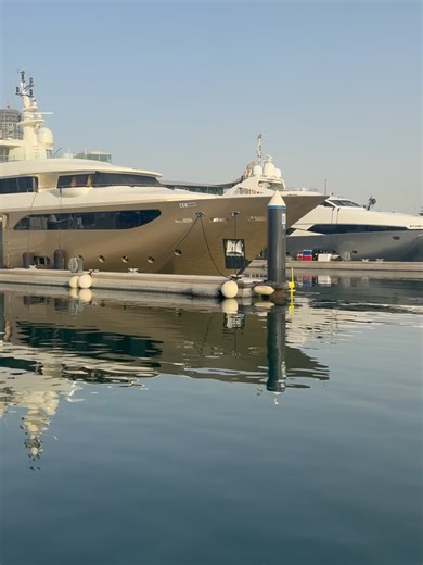 Ivaa 🐝 on Instagram: "Somewhere outside the algorithm. 🌊"