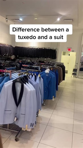 Homecoming Suit vs Tuxedo: Understanding the Key Differences