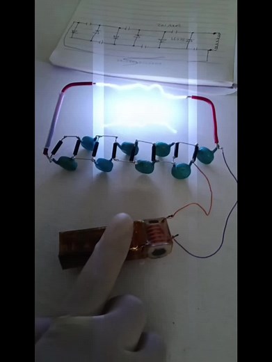 Double Look Physics Experiment for DIY Enthusiasts