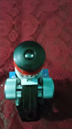 Thread in microscope