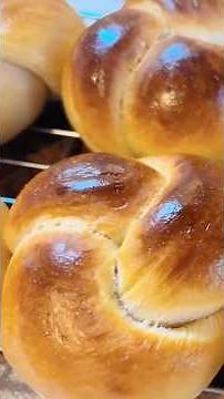 しっとり・ふわもち食感がたまらない「黒糖パン」を、冷蔵発酵でゆっくり作りました🍞#黒糖パン #冷蔵発酵 #オーバーナイト #パン作り #おやすみパン屋さん
