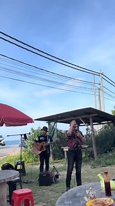 6.7K views · 206 reactions | Ameng 'Spring' nyanyikan lagu 'Butakah Cinta' dari kumpulan beliau secara 'Live'.. Lagu dari Album ke3 : (Bourgenvilla) keluaran tahun (1994) Lagu/Lirik : Saari Amri & Habsah Hassan #RRK | Retro & Rock Kapak | Facebook