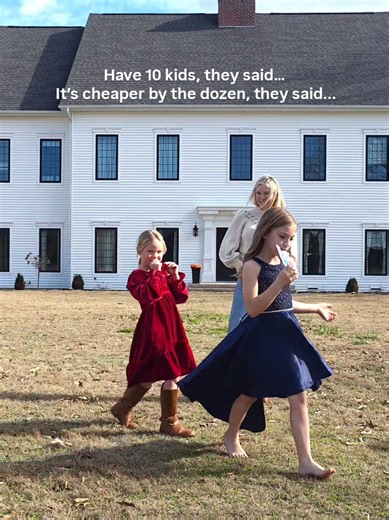 Have 10 kids, they said… it’s cheaper by the dozen, they said 😂🤍 And guess what?! I wouldn’t trade the snack requests, gas money, and “Mom can I have 8 bucks?” moments for anything! The big family life is expensive… but so worth it. How many kids are in your dream family? Do you feel like a human ATM machine, too? 🤣#LargeFamily #MomLife #FamilyOf12 #Motherhood #MomHumor