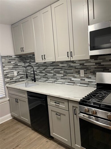 65 County Rd, Cliffwood, NJ 07721