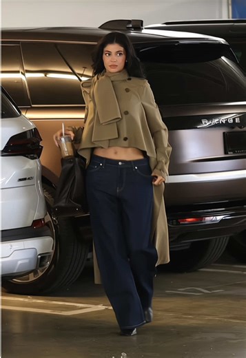 Kylie Jenner: Stunning Moments and Fashion Highlights