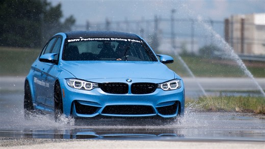BMW Performance Center offers sensation for car, high-speed enthusiasts