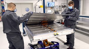 EVs Are Gaining Steam. Here's What Will Happen To All Those Dead Batteries - Jalopnik