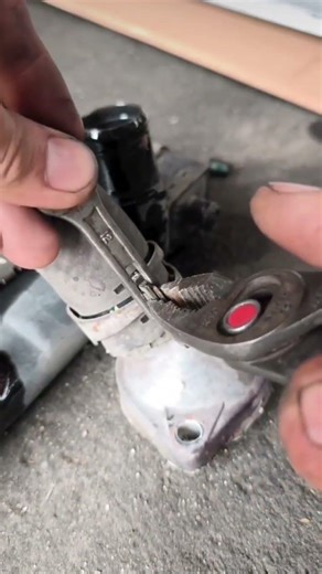 coolant pipe kese nikale #youtubeshorts