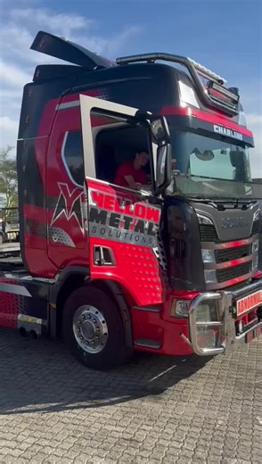 #Scania #R560 #V8 #natnuut #boerseun🤠