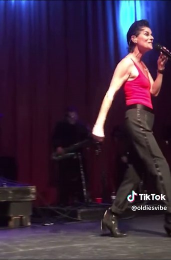 Lisa Stansfield: A Tribute to the Classic 80s Music Icon