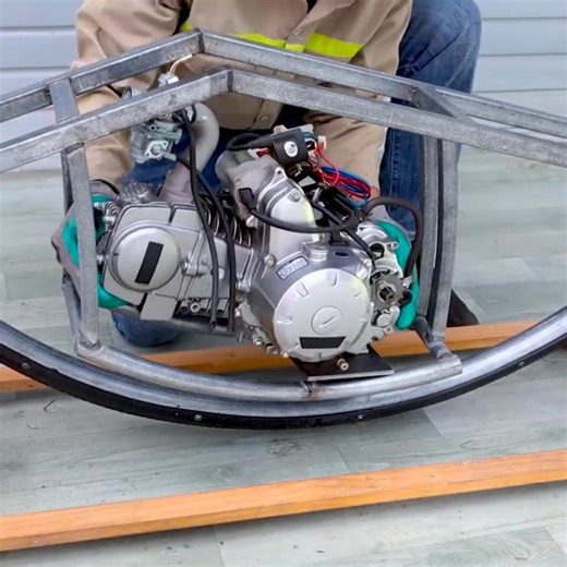 Innovative Tricycle Design with Smart Wheels