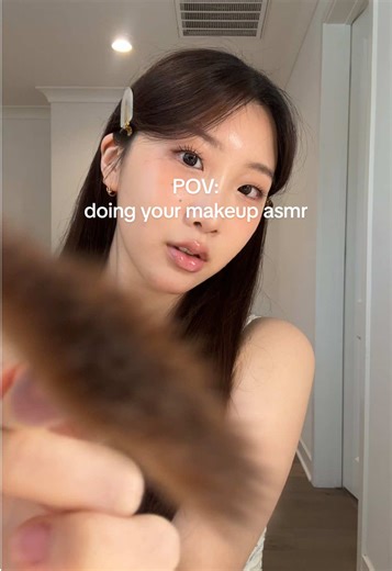 I didn’t use a mic so the sound isn’t good 🥀#makeuproleplay #asmr #doingyourmakeup