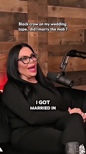 Marrying into the mob: betrayal, informants, and the black crow on my wedding tape #dbpodcast #bunniesxo #mobwives #ToxicRelationships #podcast