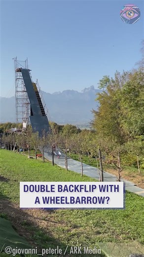 121K views · 792 reactions | Farmers on their spare time六‍ | 5-Minute Crafts USA | Facebook