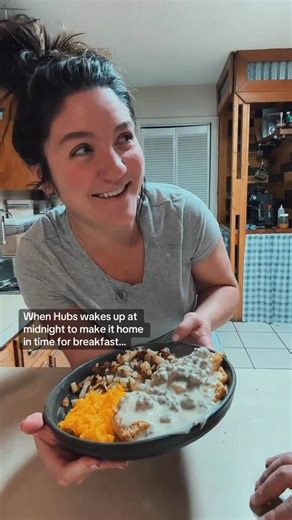 Trucker Wife Confessions on Instagram: "Biscuits: -2 cups flour -1 T baking powder - sugar -6 T cold butter -3/4 cup buttermilk(or milk with a splash of vinegar Combine dry ingredients and cut in butter. Add buttermilk and mix. Roll out on a floured surface and cut in desired shape. Bake at 425 F. #truckerwife #truckerwifetip #wifey #homemade #food #oklahoma #homestead #breakfast #biscuits #Recipe #homemadebiscuits"