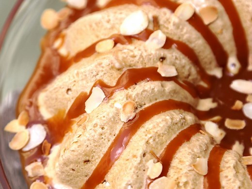 Dessert glacé au café meringué
