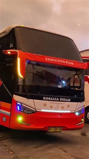 Po Rosalia Indah Take Off Terminal GAP di Senja Hari #rosaliaindah #busmania #busmalam