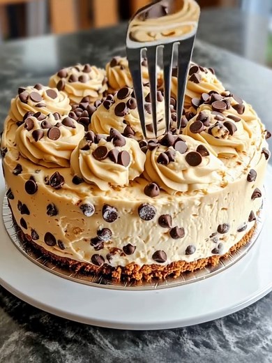 46K views · 757 reactions | Chocolate Chip Cookie Dough Cheesecake A dreamy no-bake cheesecake bursting with chocolate chips and cookie dough flavor on a buttery graham crust. Yield: 10 servings | Temp: Chill only | Time: 30 min prep + 4 hrs chill Key Ingredients First: 2 cups graham cracker crumbs 1/2 cup melted butter 16 oz cream cheese, softened 1 cup brown sugar ....................... FULLL Recipe in First Cօʍʍеոτ  | CookFrontier by Sierra | Facebook