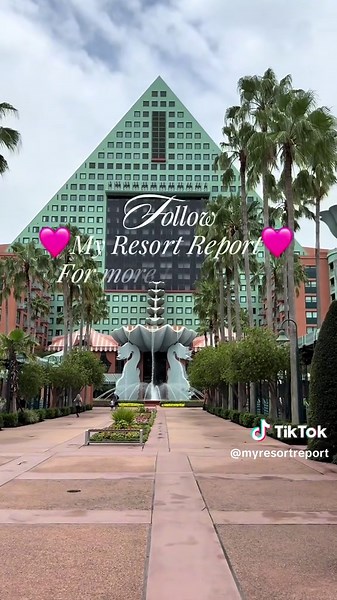 Exploring the Walt Disney World Swan and Dolphin Pool