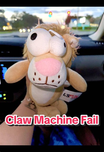 Claw Machine Fail: Heartwarming Moment with My Daughter