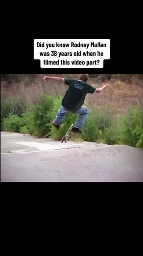 Who’s your favorite skater and why is it Rodney Mullen? #rodneymullen #rodneymullen👑 #skateboarding #throwback #skatetok
