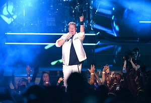 LISTEN: Gary LeVox's 'Christmas Will Be Different This Year' is a Forlorn Holiday Song for 2020