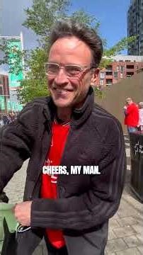 Surprising Luton fans on Wembley Way 👕🏟️