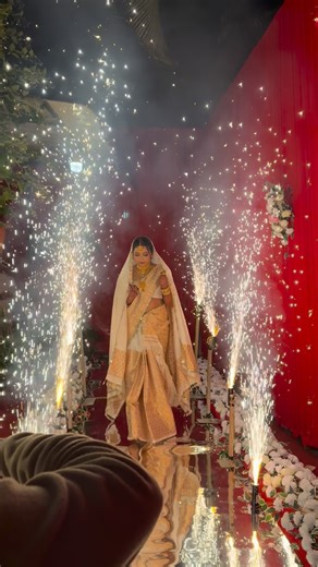 udipta das on Instagram: "#bridal #bridalentry #bridalinspo #bride #indianwedding #entry #bridalentry"