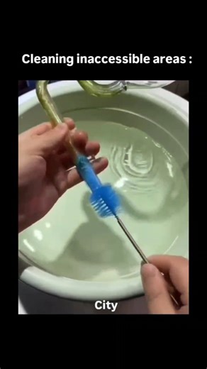 Innovations | inventions on Instagram: "Cleaning the inaccessible areas in our cities – the unsung heroes of urban maintenance! 🏙️✨ From towering skyscraper windows to intricate bridge undersides and deep underground tunnels, specialized teams and high-tech equipment work where most can't. It's a blend of engineering, courage, and innovation to keep our urban spaces safe, functional, and beautiful. Drones, industrial rope access, robotic cleaners – modern solutions for age-old challenges. This 