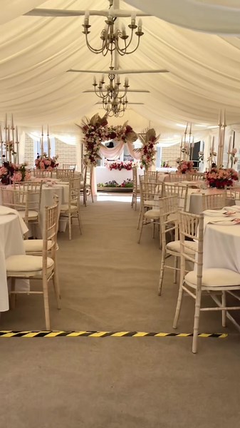 Our 6x10m draped in Luxury Ivory Pleated Roof Lining with Swags. We supplied the client with Chivari Chairs and Round Tables as well as Interlocking Hardwood Flooring. To get more information on our Products and Services please send us a DM or call us on 07825 506 736. #bespokemarquee #marqueehire #marqueehirelondon #foryoupage #fyp #marqueewedding #homenikkah