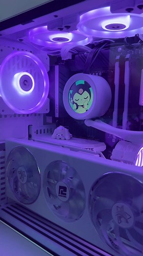 Kuromi's Gaming PC Setup Tour
