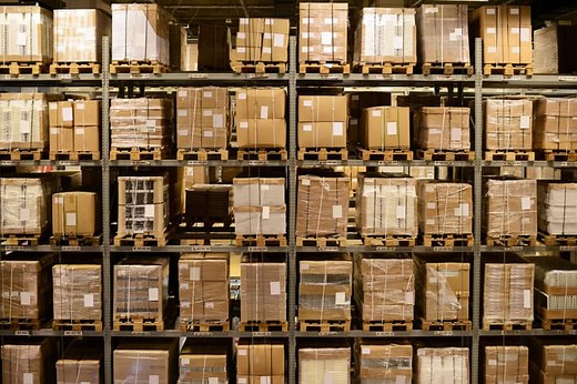 Navigating Supply Chain Automation: Benefits, Examples & Strategies