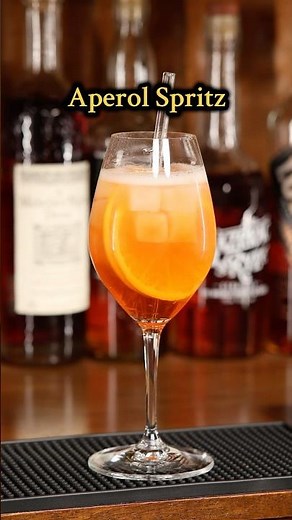 Let’s Make an Aperol Spritz! | Champagne Cocktails | Recipe👇🏼| BetterAvecBourbon